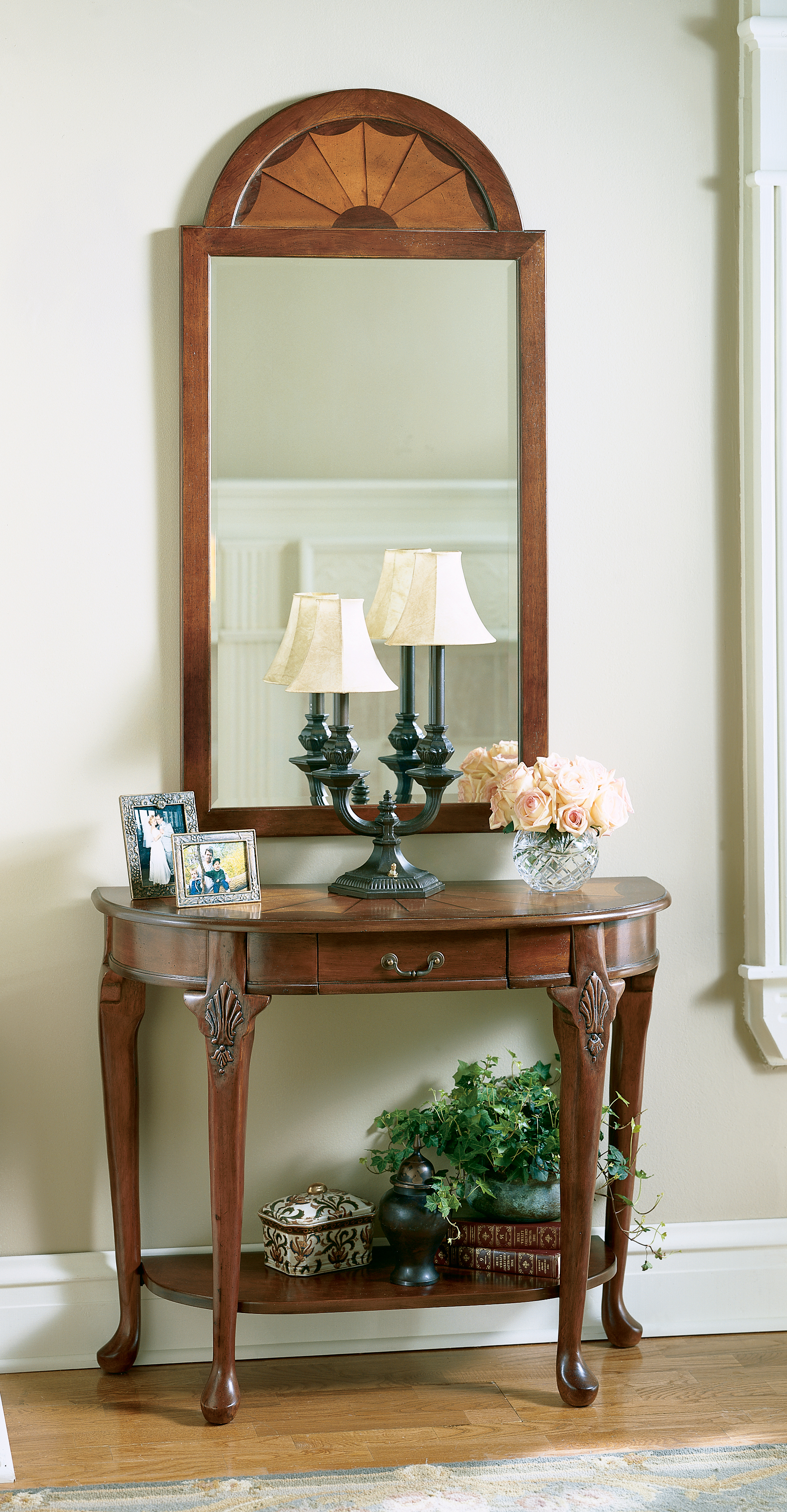 Cherry 2025 hallway table